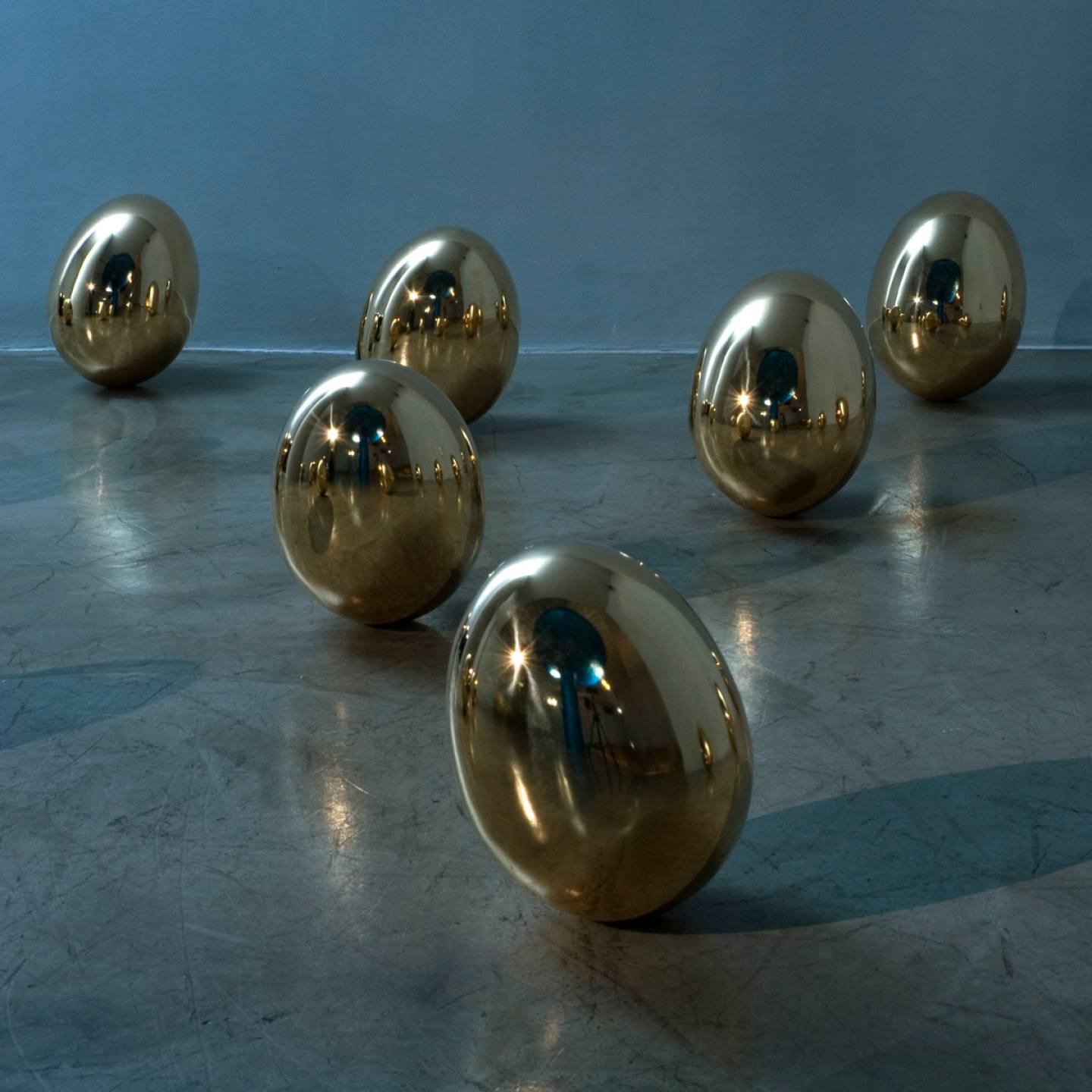 Uovo-sculpture-Andrea-Salvetti (1)