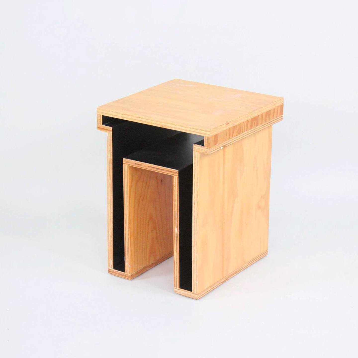 Void-stool-Ron-Gilad (2)