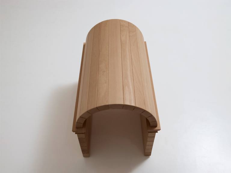 Wooden-bench-Ron-Gilad-Dilmos (3)