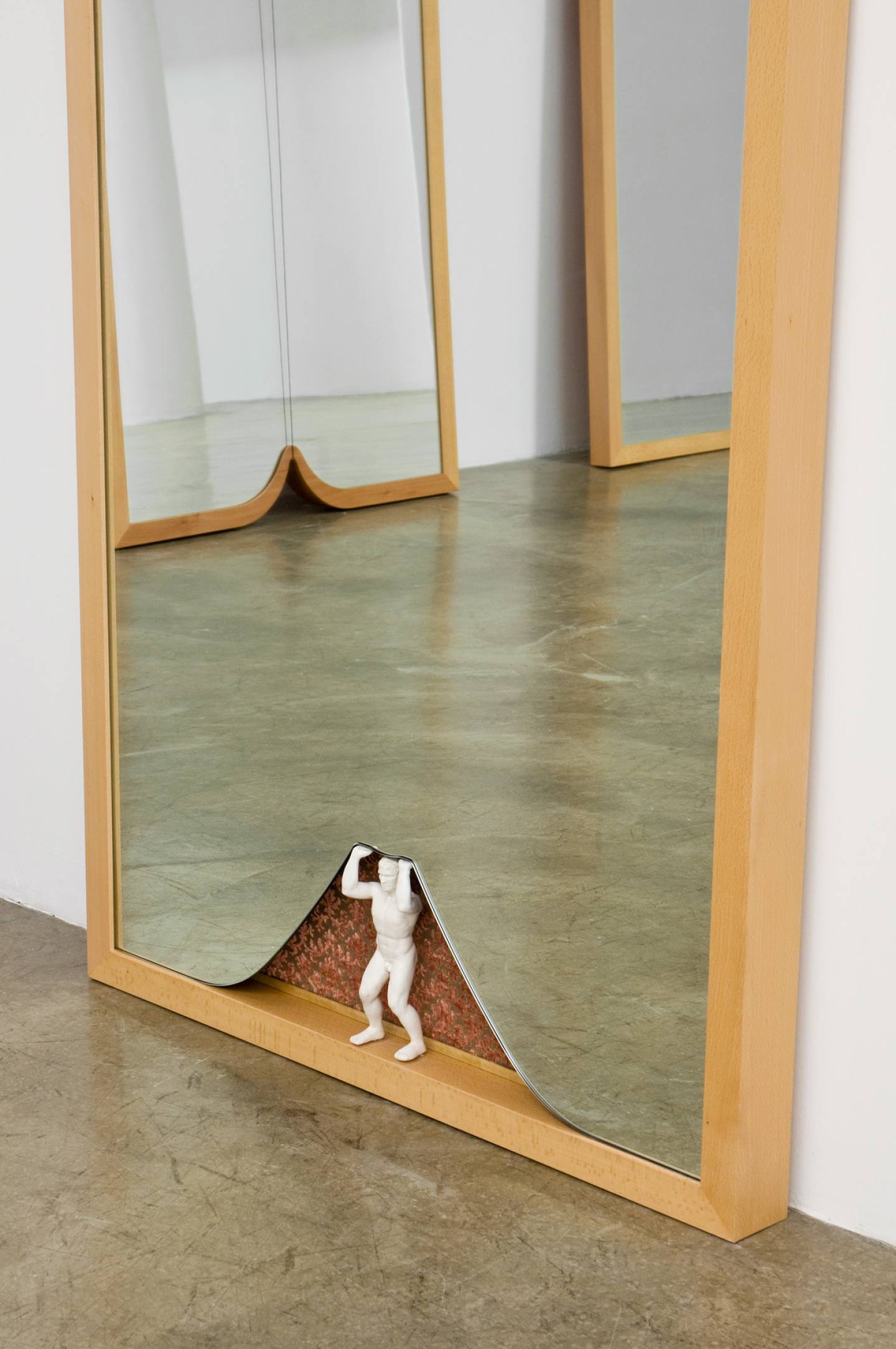 IX-Mirrors-8-Ron-Gilad (2)